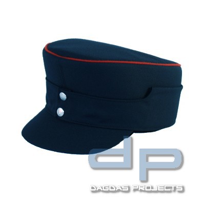 Feuerwehr Skimütze mit infanterieroter Biese mit Effekten nach Landesvorschrift aus Metall