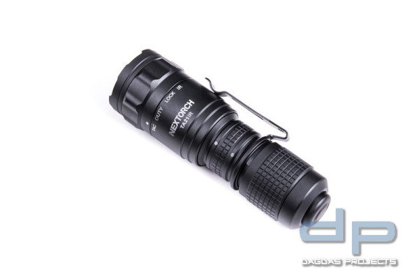 NEXTORCH TA21IR Taktische LED Taschenlampe, 1300 Lumen weiß, 900mW IR, Kopf mit Nano- Keramik Glasbr